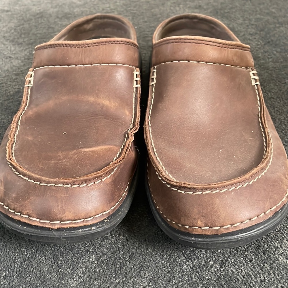 Mens brown slip on Croc shoes